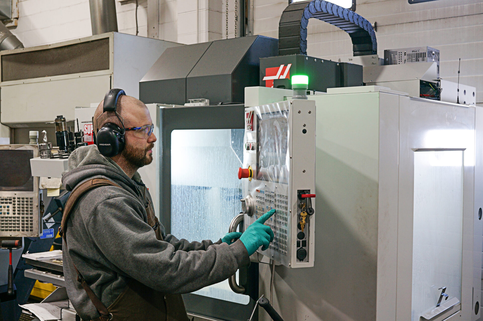 Opérateurs CNC spécialisés